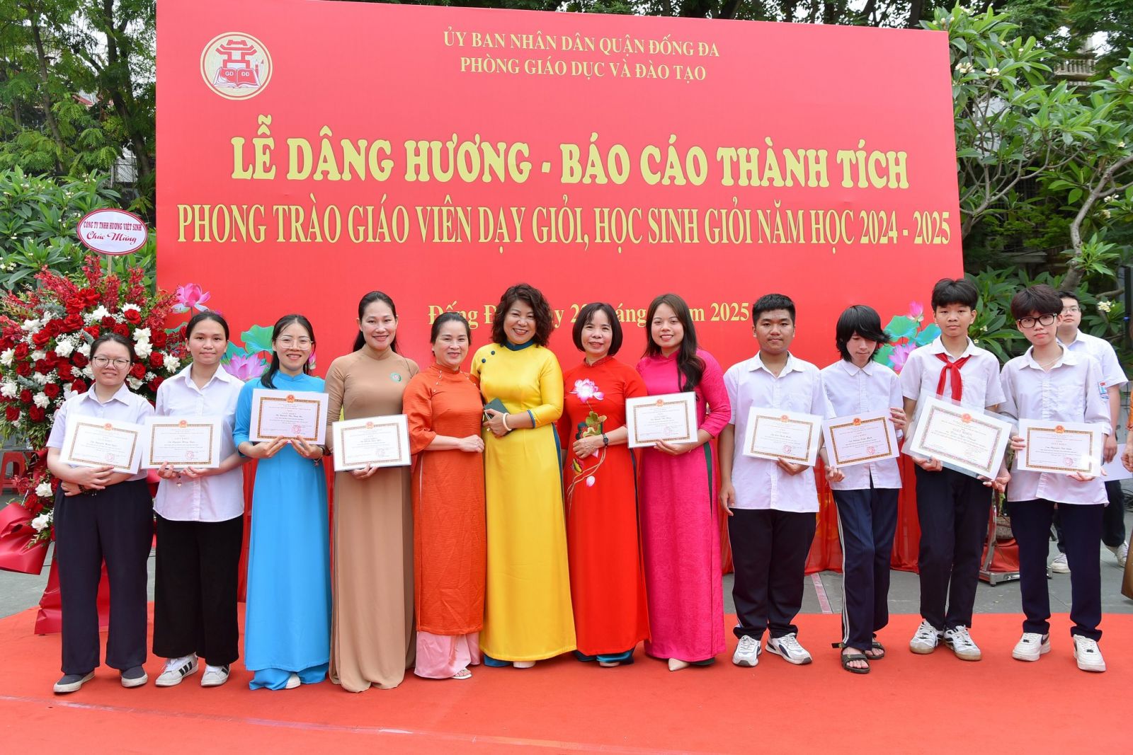 Vinh danh giáo viên dạy giỏi học sinh giỏi năm học 2024-2025